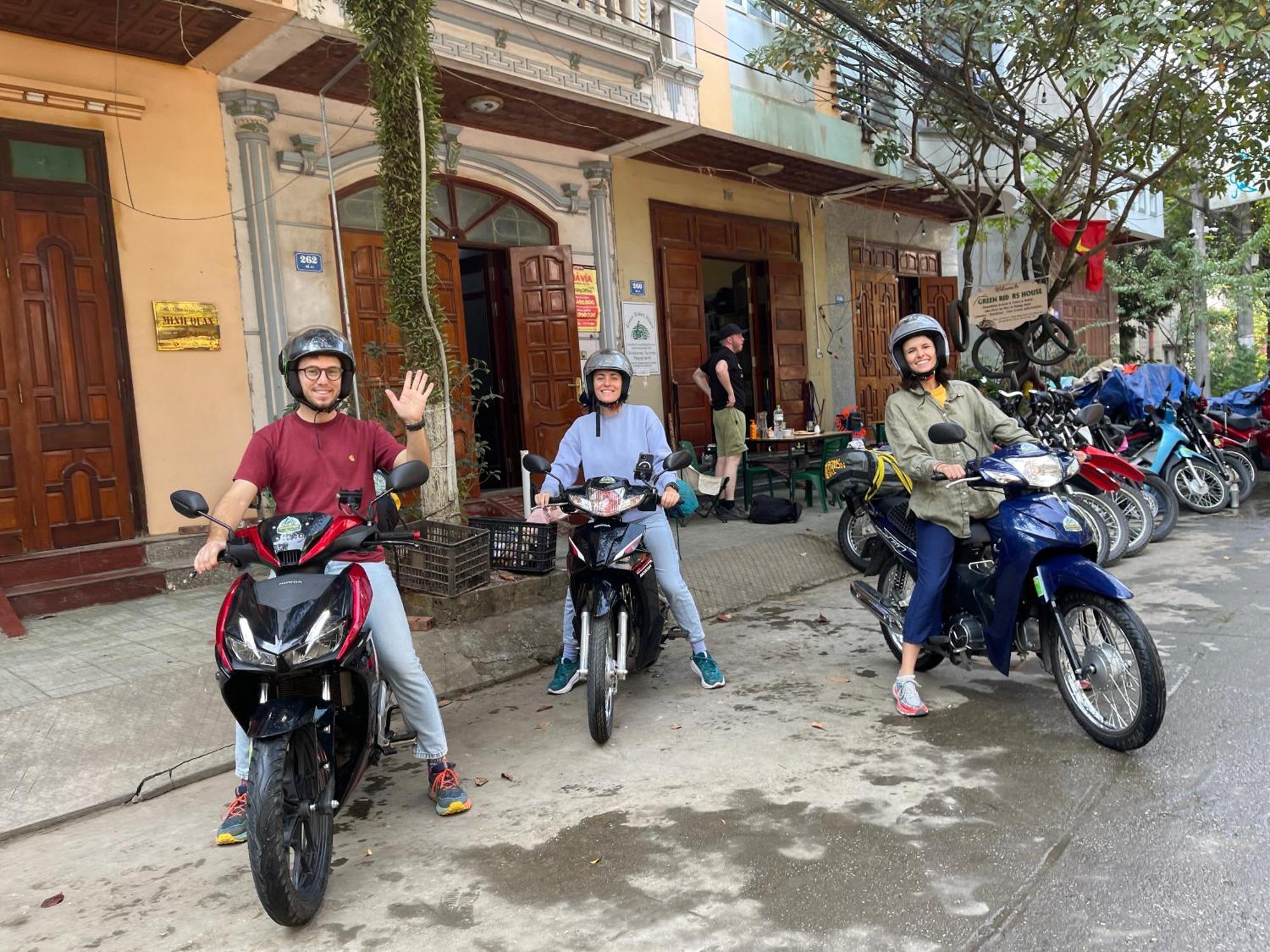 Green Riders House - Motorbike Rental & Tours Као Банг Екстериор снимка